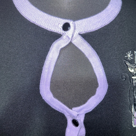 Voodoo Vixen Black and Lavender Retro Cat Cardigan - Picture 4 of 7